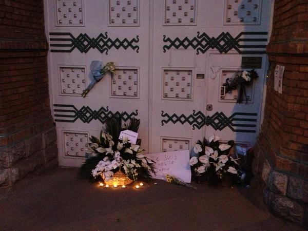 همدردی ایرانی ها با قربانیان حمله پاریس (عکس)