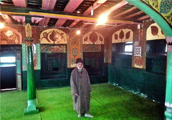 نماد زبان فارسی‌ در کشمیر (+عکس)