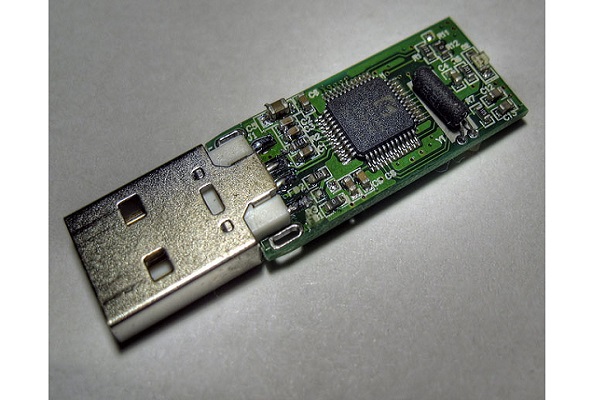 مروری بر طول عمر انواع متداول حافظهی ذخیره سازی مروری بر طول عمر انواع متداول حافظهی ذخیره سازی