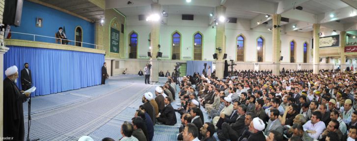 مقام معظم رهبری: وظیفه حاکم اسلامی این است که مردم به بهشت و سعادت اخروی برسند/ از جمله چیزهایی که مردم را به بهشت نزدیک میکند معیشت مردم است