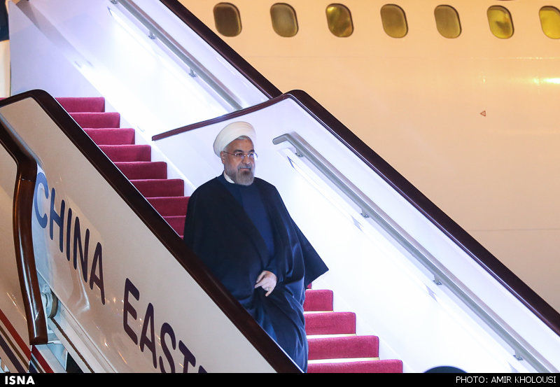 ورود رئیس جمهور به شانگهای چین (عکس)