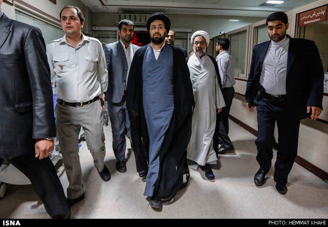 عیادت شخصیت‌ها از آیت الله مهدوی کنی (عکس)