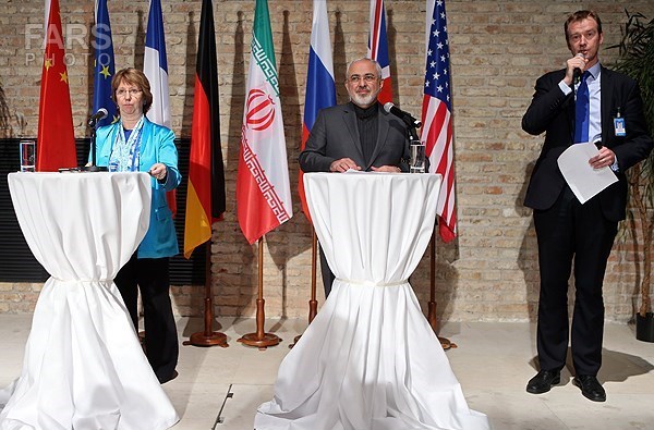 جزئیات توافق تهران و 1+5: تمدید مذاکرات تا 3 آذر / آزادسازی 2.8 میلیارد دلار ایران مقابل تبدیل اورانیوم 20 درصدی به سوخت