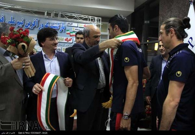 استقبال از تیم ملی فوتبال (عکس)