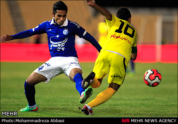 بازی های لیگ برتر فوتبال (عکس)