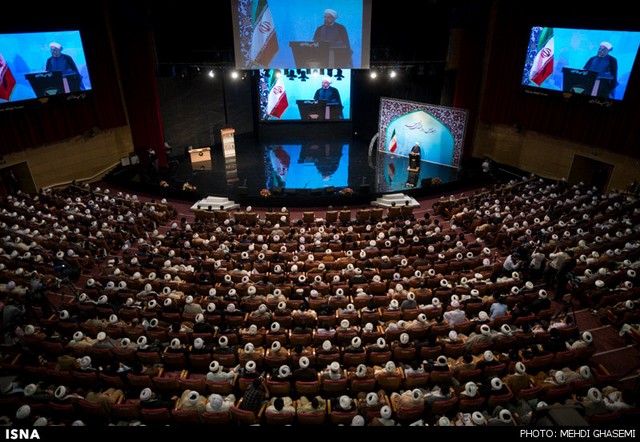 اجلاس روز جهانی مسجد با حضور روحانی (عکس)