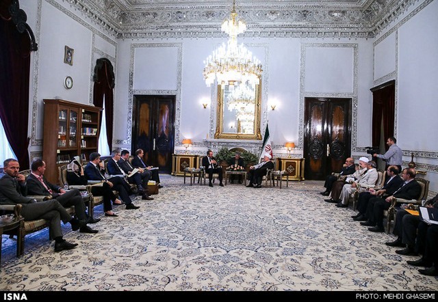 دیدار وزیر خارجه دانمارک با هاشمی (عکس)