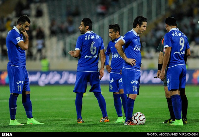 بازی فوتبال استقلال و فولاد خوزستان (عکس)