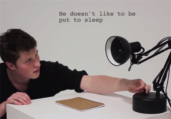 چراغ رومیزی با احساس+تصاویر چراغ رومیزی با احساس+تصاویر