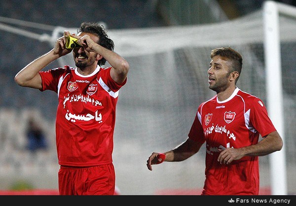 سوشاپنالتی زد، پرسپولیس صعودکرد(+عکس)