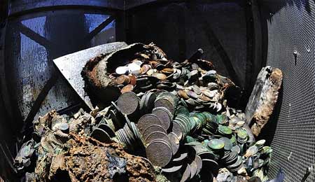 کشف ۱۰۰ تن سکه از کشتی غرق شده