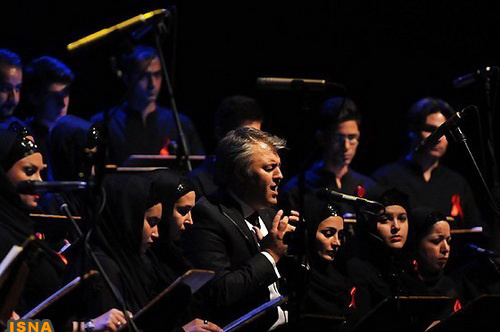 حضور وزیر ارشاد و ابتکار در یک کنسرت حضور وزیر ارشاد و ابتکار در یک کنسرت