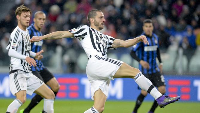 یوونتوس 2 - 0 اینترمیلان / بانوی پیر شانس لیگ قهرمانان را از رقیب گرفت؟(+جدول/عکس) یوونتوس 2 - 0 اینترمیلان / بانوی پیر شانس لیگ قهرمانان را از رقیب گرفت؟(+جدول/عکس)