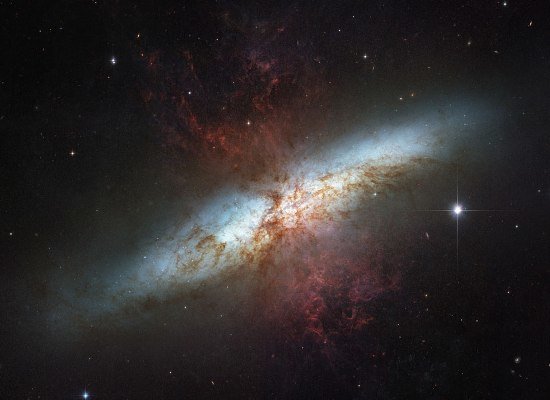 تصویر کهکشان عظیم سیگار برگ تصویر کهکشان عظیم سیگار برگ