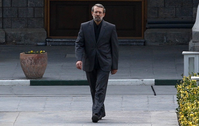 لاریجانی انتقاد از لیست حداد را کلید زد/ دلخوری اصولگرایان از نقش «علی آقا» در برجام لاریجانی انتقاد از لیست حداد را کلید زد/ دلخوری اصولگرایان از نقش «علی آقا» در برجام