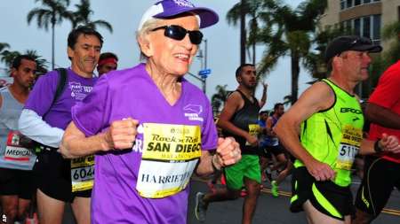 رکورد شکنی پیرزن 92 ساله در دو ماراتن