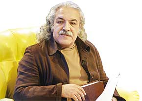 رسول نجفیان: هنرمندان را در شبکه‌های اجتماعی آزاد بگذارید