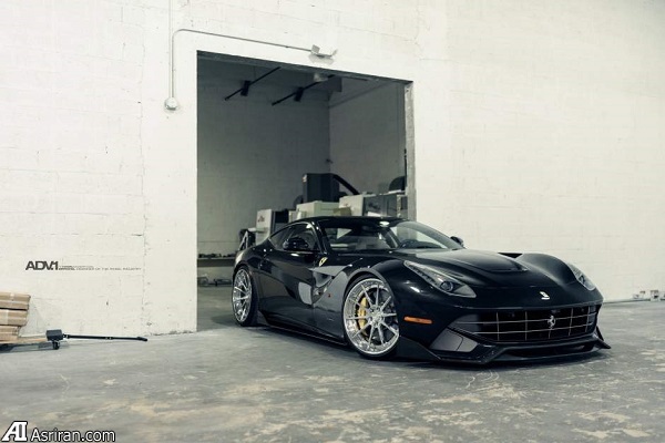 وقتی فراری برلینتا کفش جدید به پا می کند! وقتی فراری برلینتا کفش جدید به پا می کند!