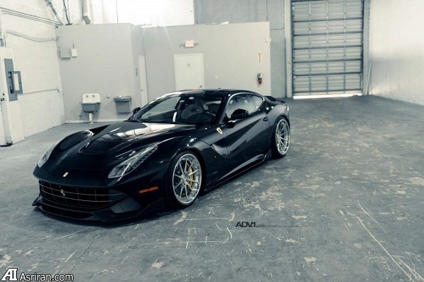 وقتی فراری برلینتا کفش جدید به پا می کند! وقتی فراری برلینتا کفش جدید به پا می کند!