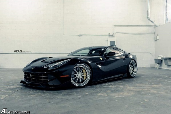 وقتی فراری برلینتا کفش جدید به پا می کند! وقتی فراری برلینتا کفش جدید به پا می کند!