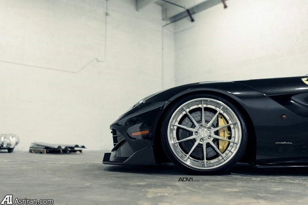 وقتی فراری برلینتا کفش جدید به پا می کند! وقتی فراری برلینتا کفش جدید به پا می کند!