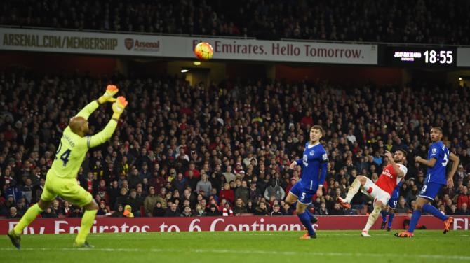 آغاز هفته دهم لیگ برتر انگلیس / شکست مجدد چلسی ، پیروزی و صدرنشینی آرسنال(+جدول/عکس)