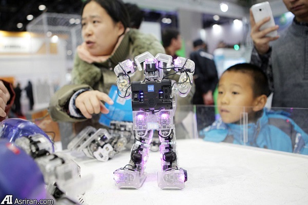 نگاهی گذرا به آینده ربات ها در کنفرانس جهانی ربات نگاهی گذرا به آینده ربات ها در کنفرانس جهانی ربات