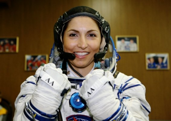 زنان رکورد شکن در فضا زنان رکورد شکن در فضا