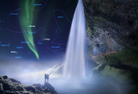 تصویر درخشش رویایی یک شفق قطبی تصویر درخشش رویایی یک شفق قطبی