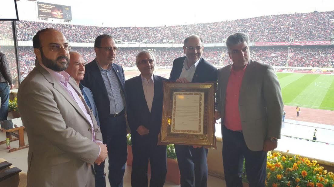 تجلیل استقلال و پرسپولیس از همراه اول