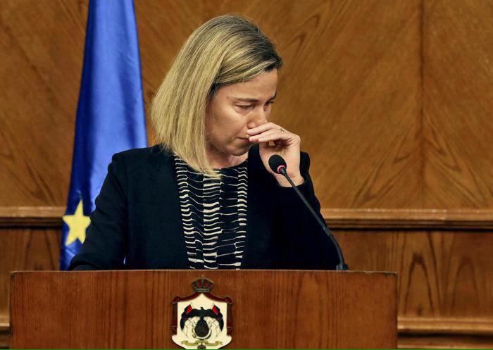 گریه‌های موگرینی در نشست خبری: امروز روز دشواری است/ باید جلوی تندروی را بگیریم