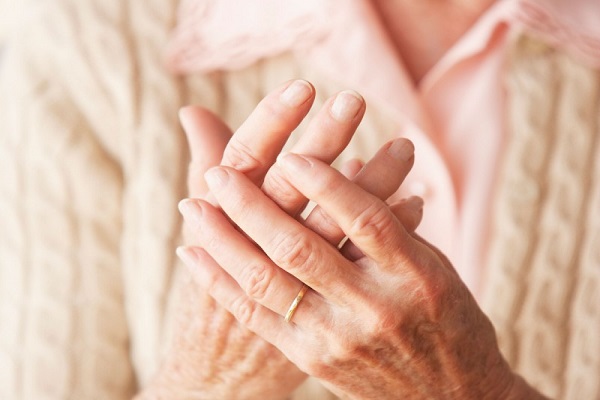 آیا باید مادر طبیعی را برای درد مفاصل خود سرزنش کنیم؟ آیا باید مادر طبیعی را برای درد مفاصل خود سرزنش کنیم؟