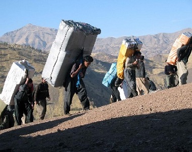 کامبیز نوروزی: درک انسان دوستانه وضعیت کولبران نباید مجوز قاچاق تلقی شود کامبیز نوروزی: درک انسان دوستانه وضعیت کولبران نباید مجوز قاچاق تلقی شود