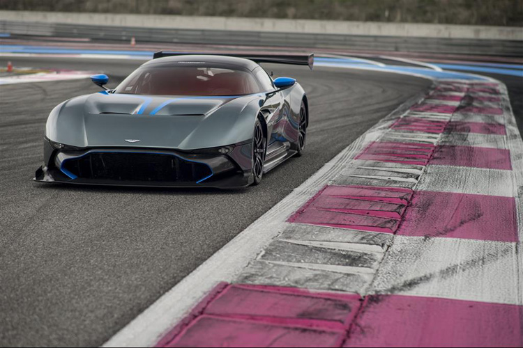 استون مارتین ولکان به خیابان ها می آید استون مارتین ولکان به خیابان ها می آید