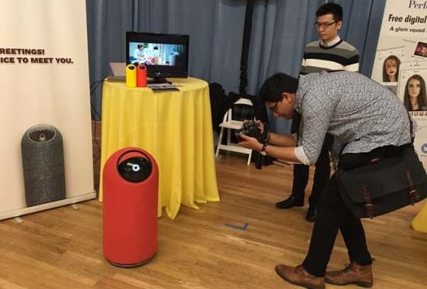 روبات سرخدمتکار ساخته شد روبات سرخدمتکار ساخته شد