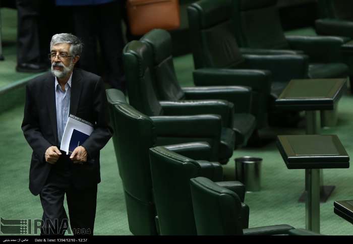 حداد عادل لباس رزم پوشید حداد عادل لباس رزم پوشید