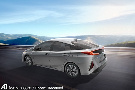 سلولهای خورشیدی رو سقف پیروس تویوتا سلولهای خورشیدی رو سقف پیروس تویوتا