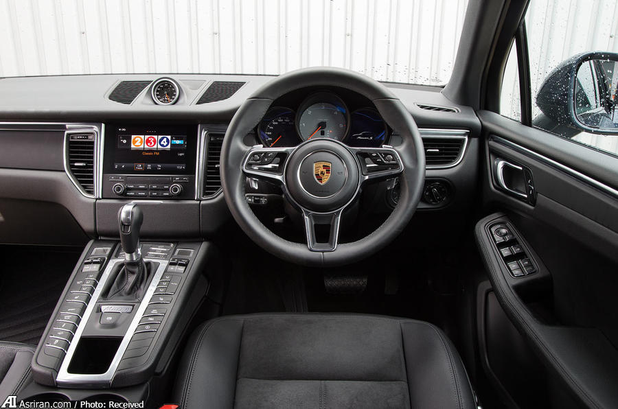 نبرد اف- پیس جگوار و ماکان پورشه نبرد اف- پیس جگوار و ماکان پورشه