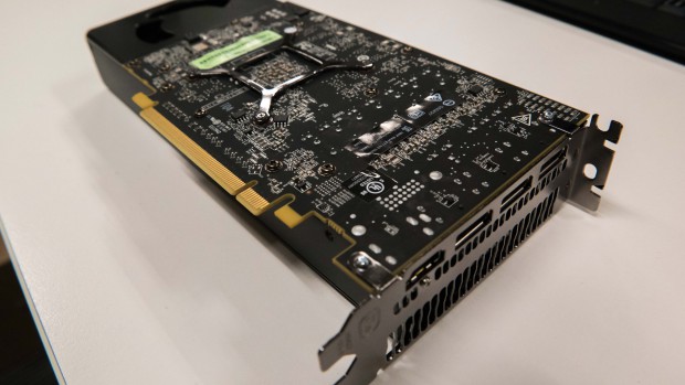 واکنش AMD به نقص پردازندههای پرمصرف رادئون واکنش AMD به نقص پردازندههای پرمصرف رادئون