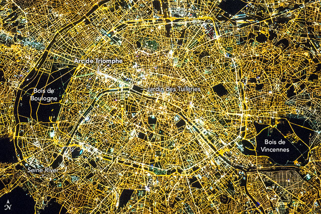 پاریس را از فضا ببینید+عکس پاریس را از فضا ببینید+عکس