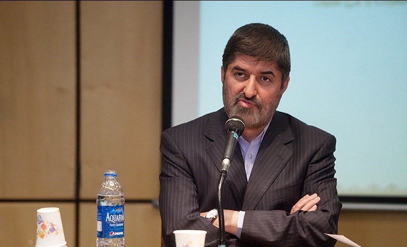 علی مطهری: چون حزب نداریم فردی با 2 سال شهردار بودن رییس‌جمهور شد/ اعمال سلیقه‌ها مانع ورود نمایندگان واقعی مردم به مجلس است