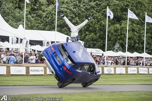 آکروبات بازی جگوار در پیست گودوود آکروبات بازی جگوار در پیست گودوود