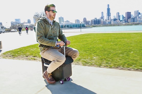 چمدان سواری در سفر چمدان سواری در سفر