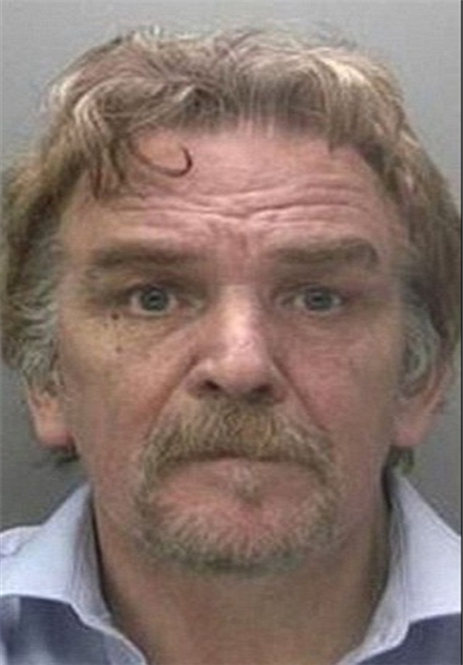 آزادی دختر 13 ساله از دست معلمش