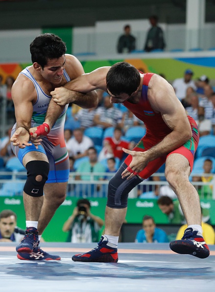 جنگ دوملیتی دو ایرانی رو تشک کشتی(+گزارش تصویری)