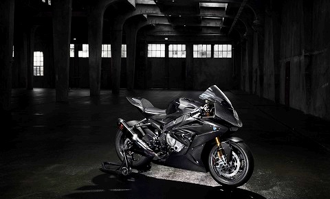 موتور فیبرکربنی BMW (+عکس) موتور فیبرکربنی BMW (+عکس)