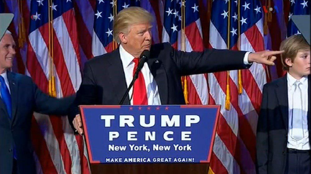 ترامپ رئیس جمهور آمریکا شد/ سخنرانی پیروزی ترامپ / تماس تلفنی هیلاری کلینتون با ترامپ و پذیرش شکست