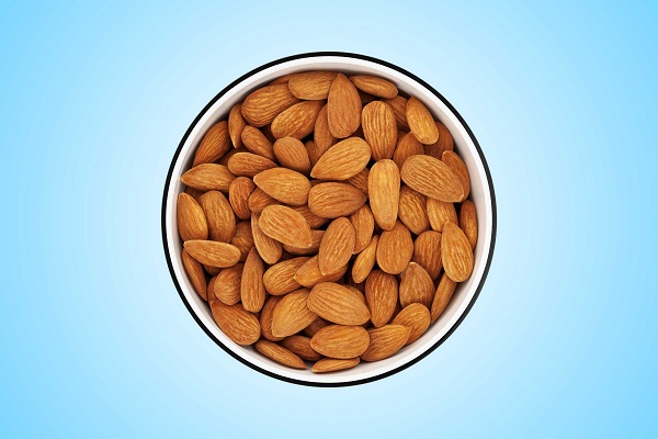 سفید کردن دندانها با این مواد غذایی سفید کردن دندانها با این مواد غذایی