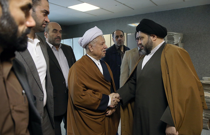 عیادت هاشمی از موسوی اردبیلی (+عکس)