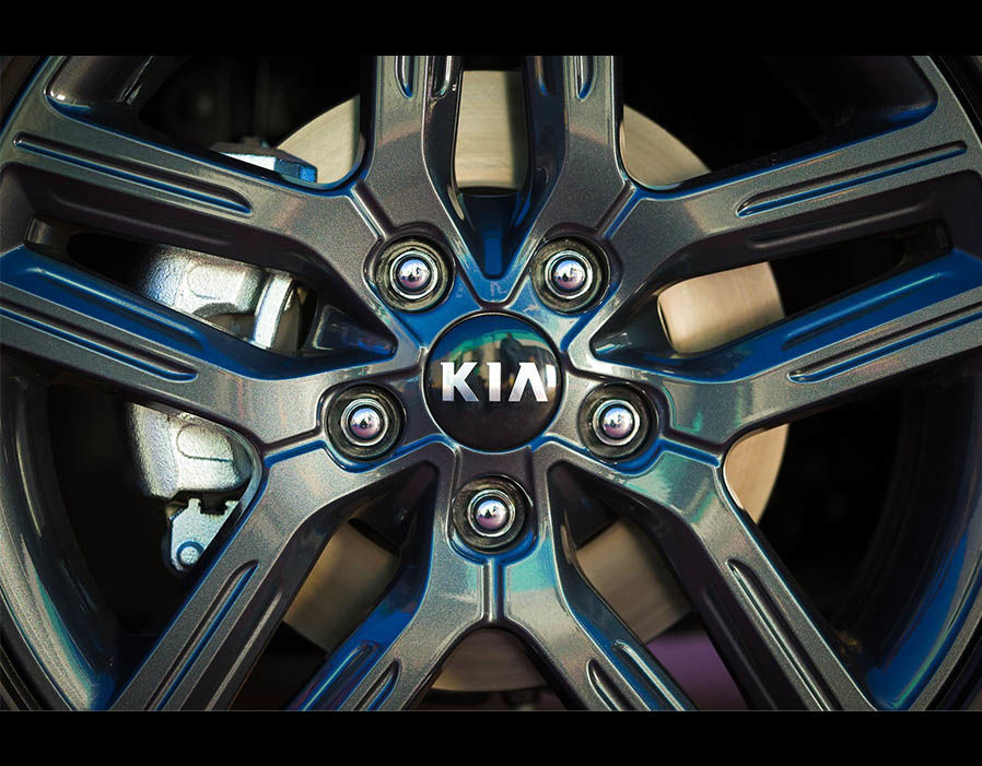 کیا سراتوهای جدید با الهام از استینگر ساخته میشوند کیا سراتوهای جدید با الهام از استینگر ساخته میشوند